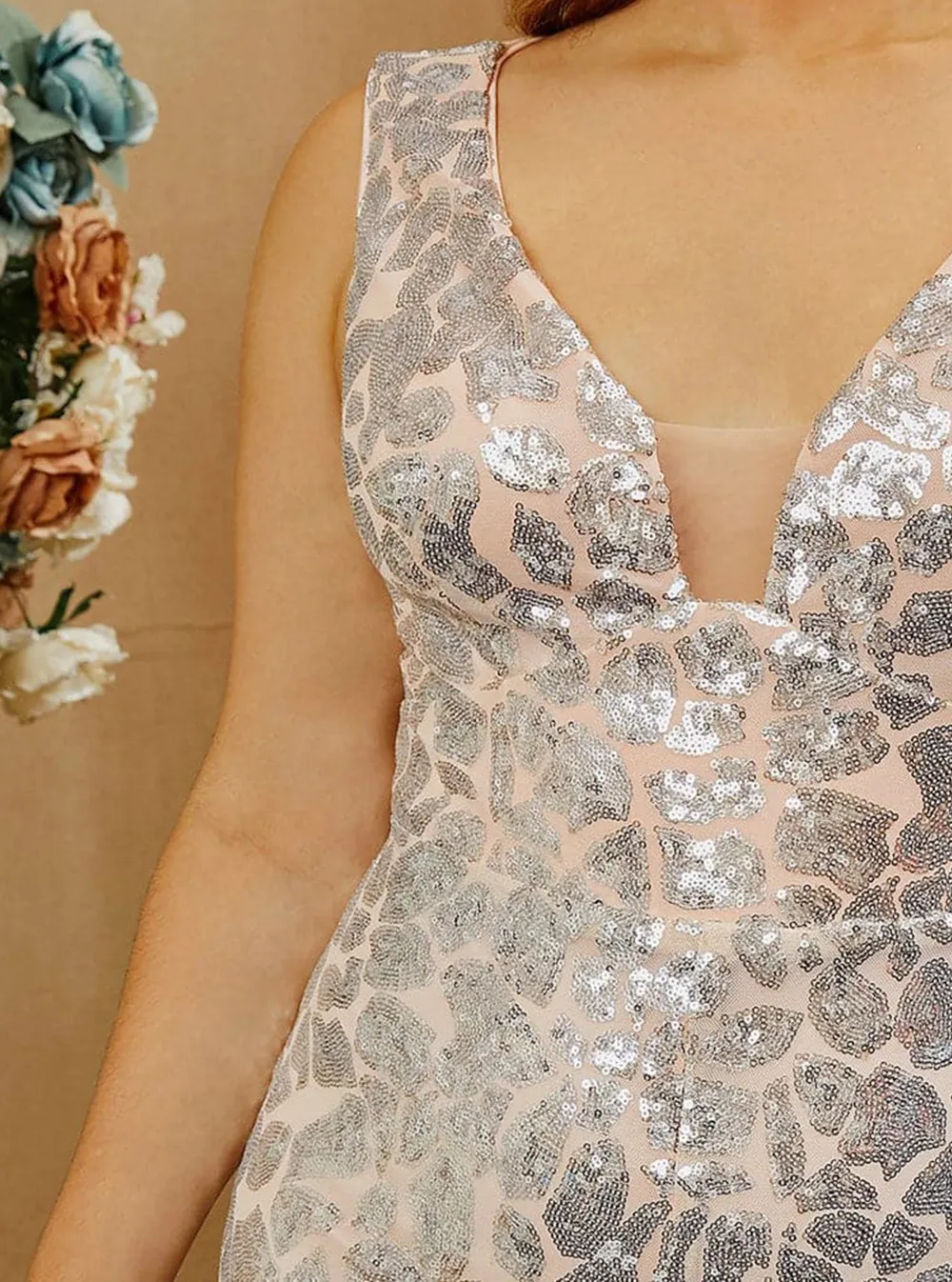 Plus Size V-Neck Backless Sleeveless Sequin Jumpsuits