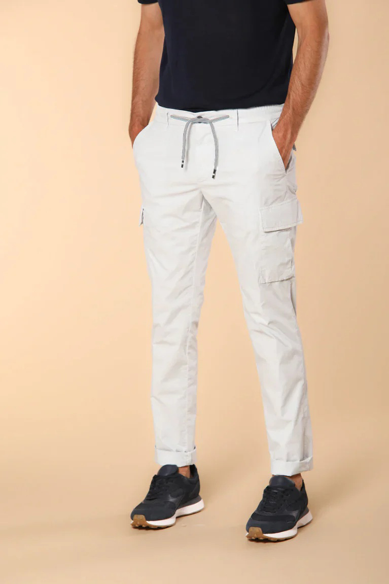 Men's Light Grey Slim Fit Parachute Fabric Cargo Pants with Large Pockets