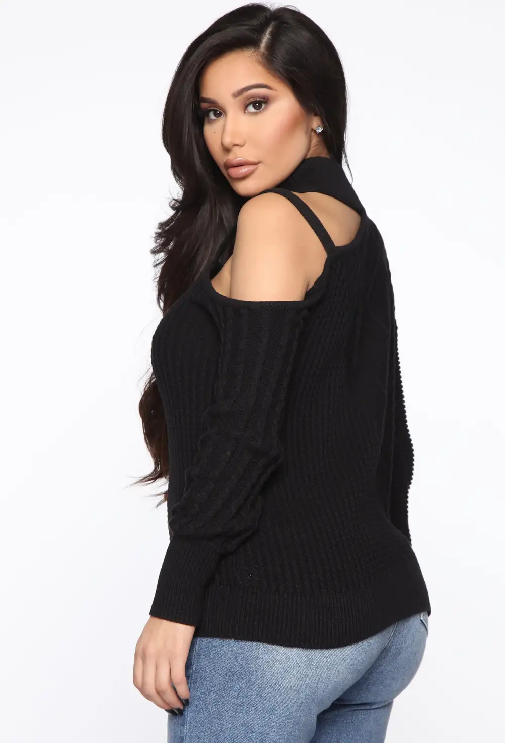 Keeping Me Away From The Cold Sweater - Black