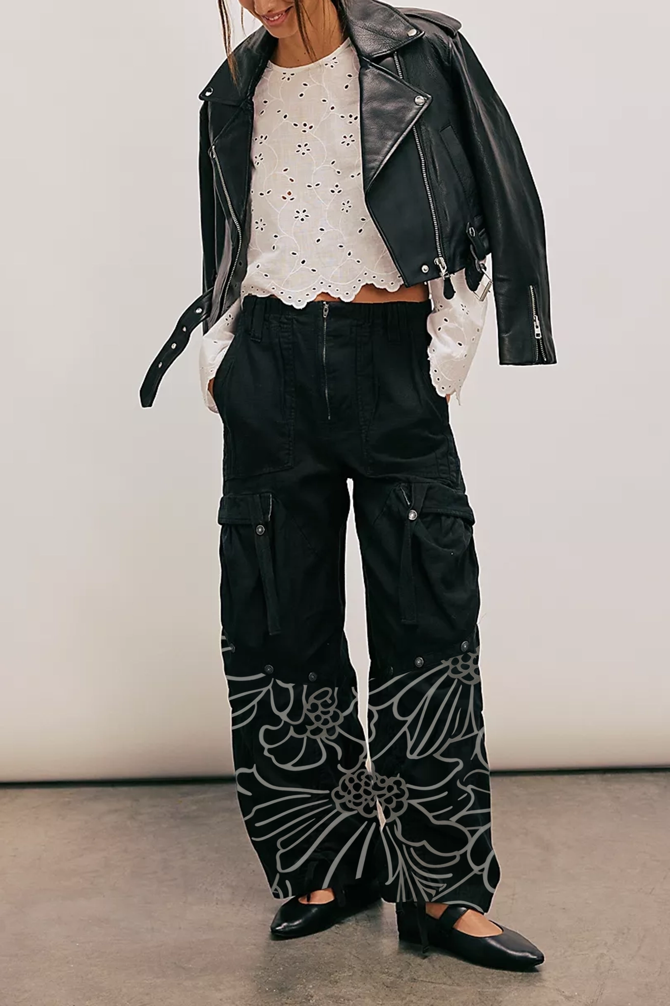 Cargo Pocket Wide Leg Pants