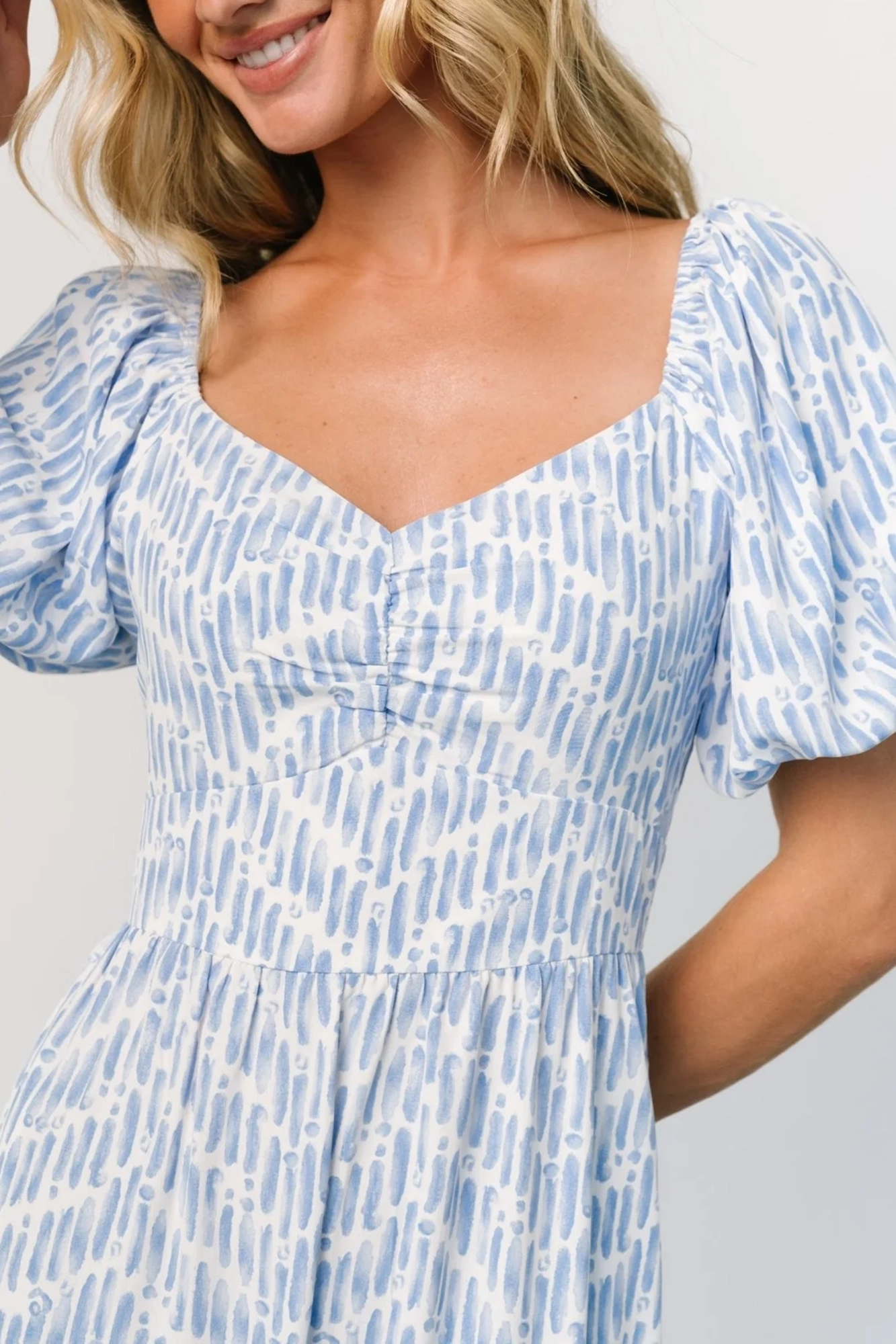 Ethereal And Breathable Chiffon Blue Printed Dress