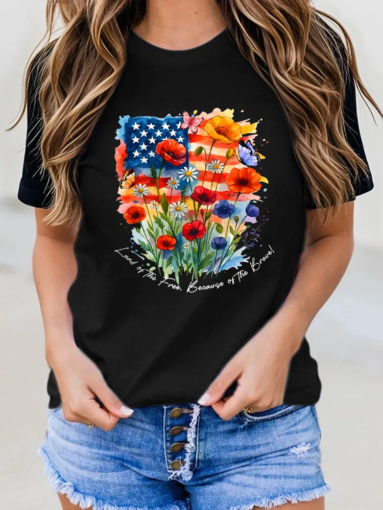 Woman'S Land Of The Free Because Of The Brave Round-Neck Short-Sleeved T-Shirt