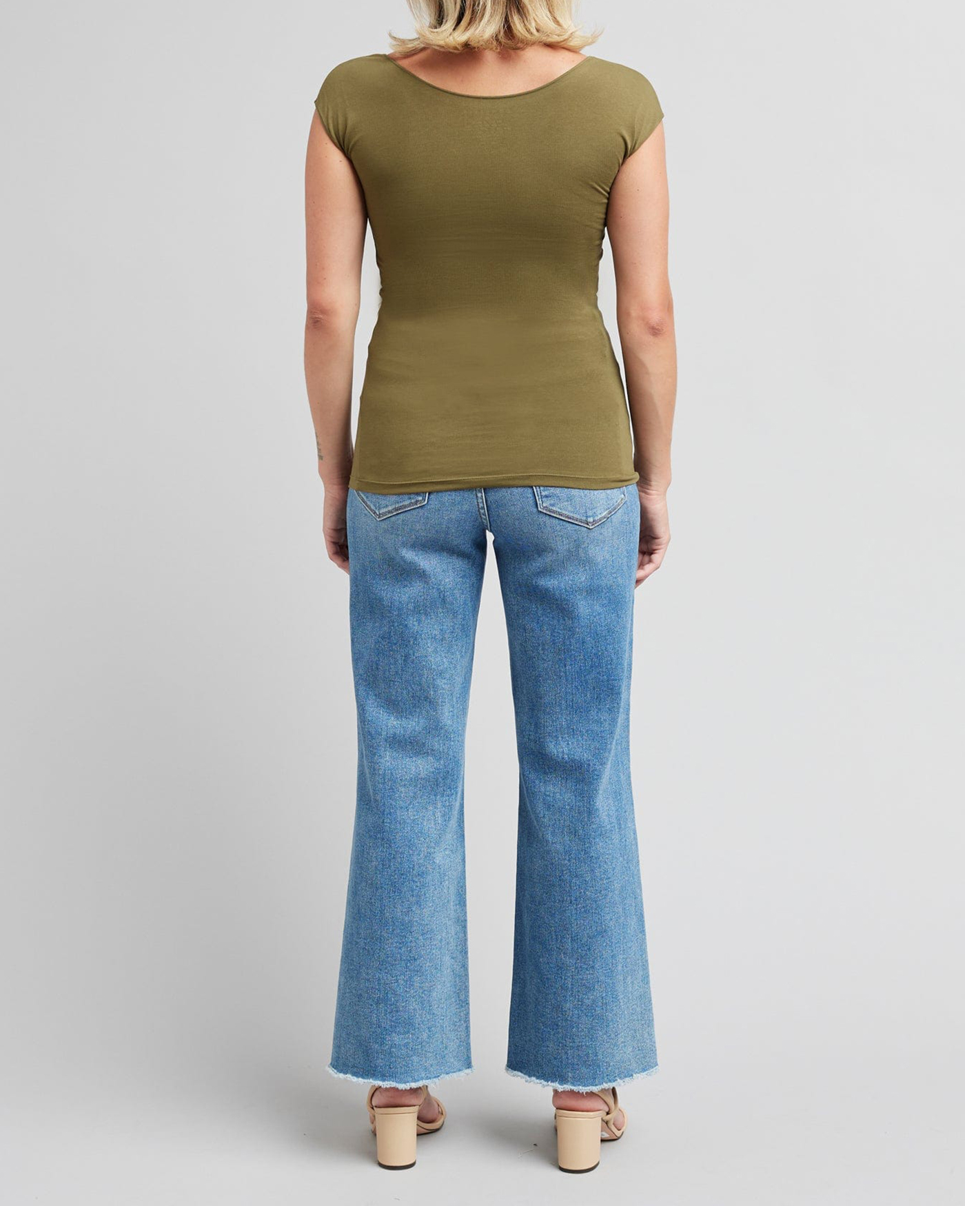 Short Sleeve Fitted T-Shirt