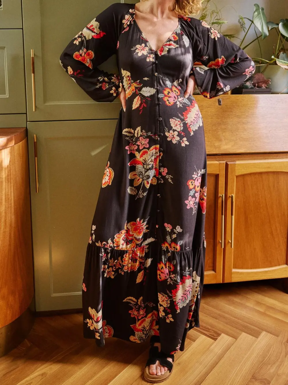 Black Floral Long Sleeve Midi Dress