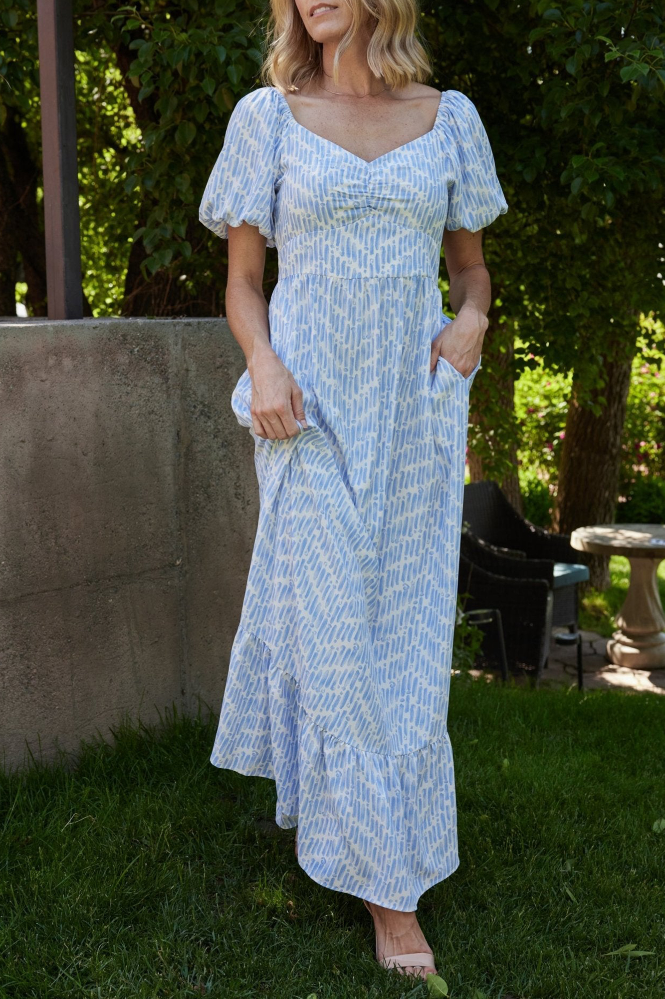 Ethereal And Breathable Chiffon Blue Printed Dress