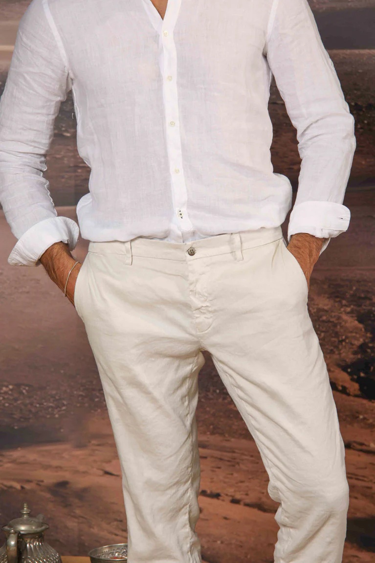 Men's Off-White Cotton Casual Twill Regular Fit Trousers
