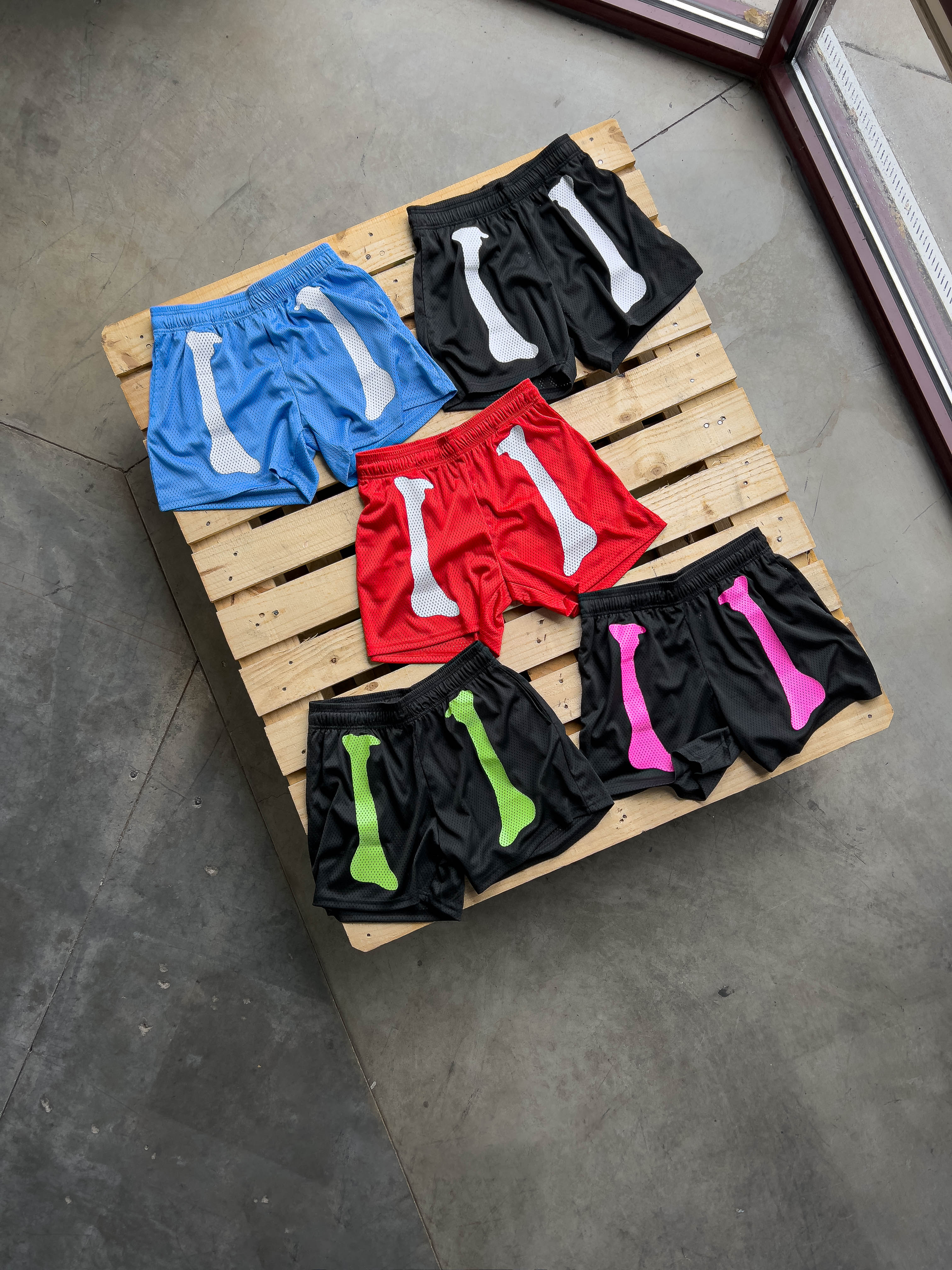BONE DRY VENTED MESH SHORTS - BLACK / GREEN