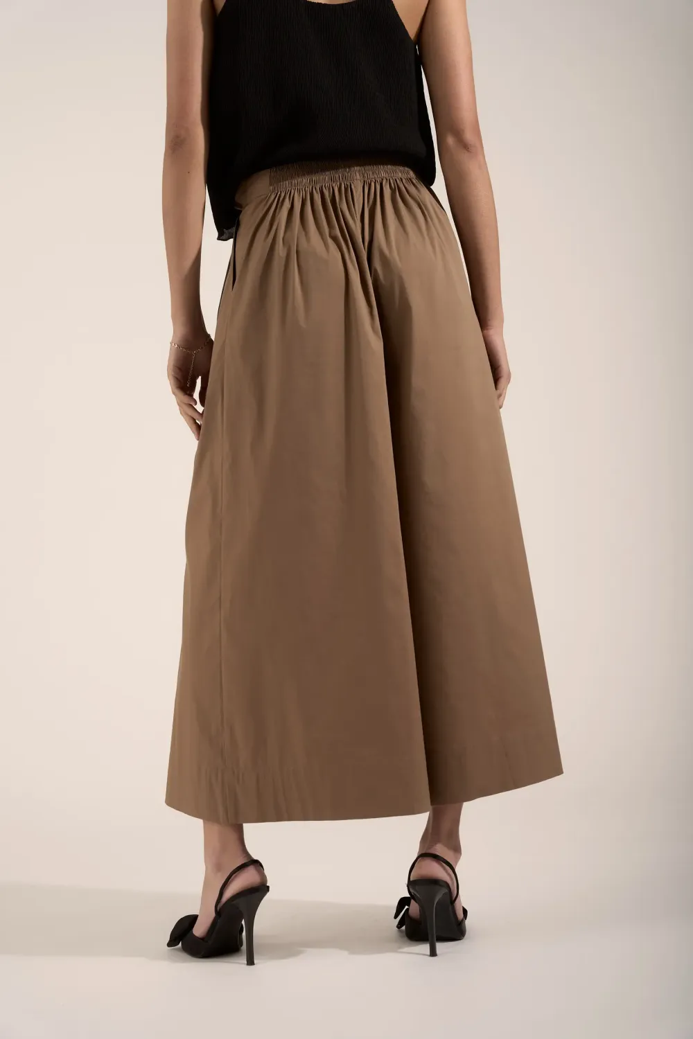 Pleat Detail Trouser