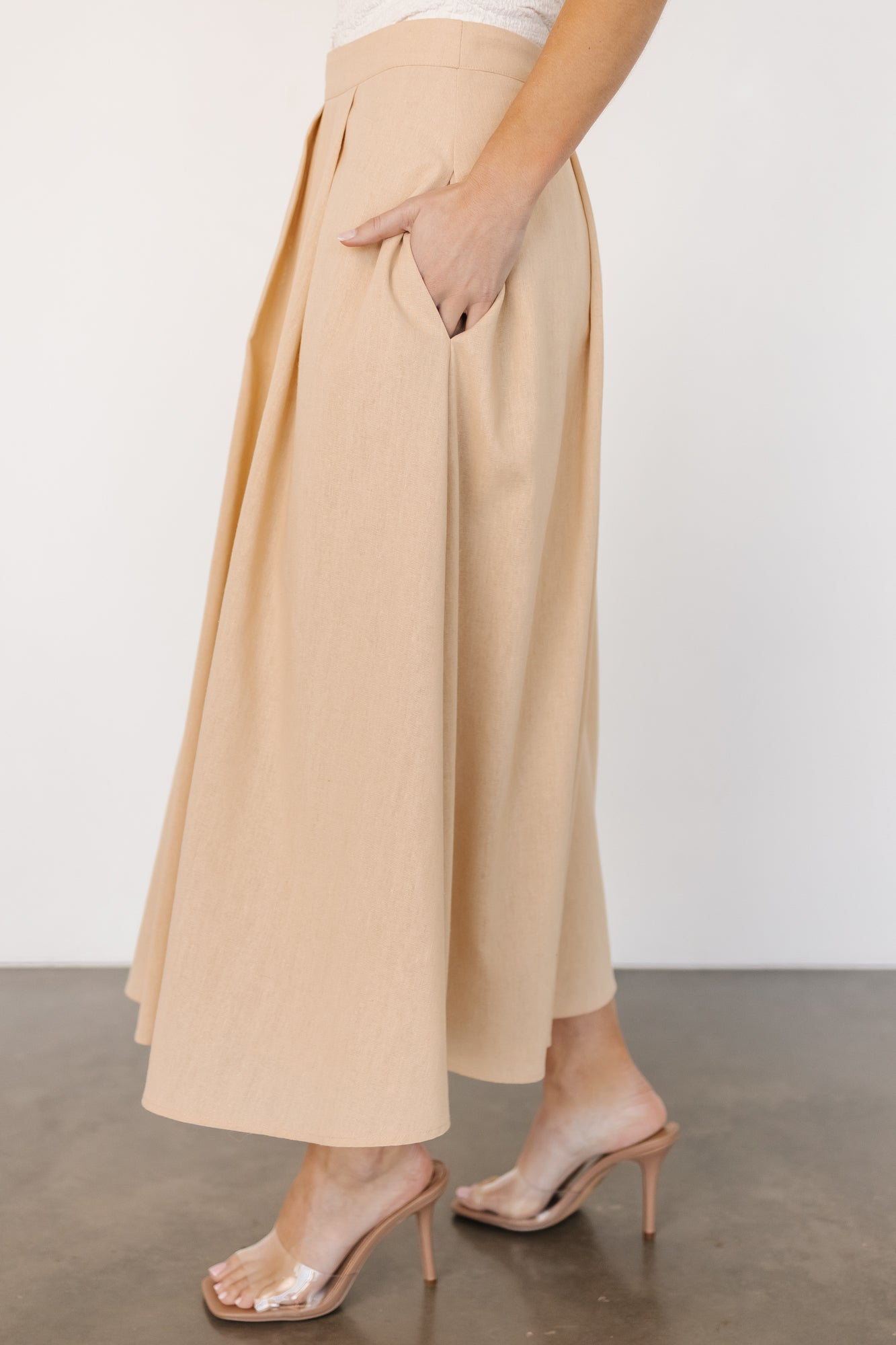 High-Waisted Versatile Slimming Skirt