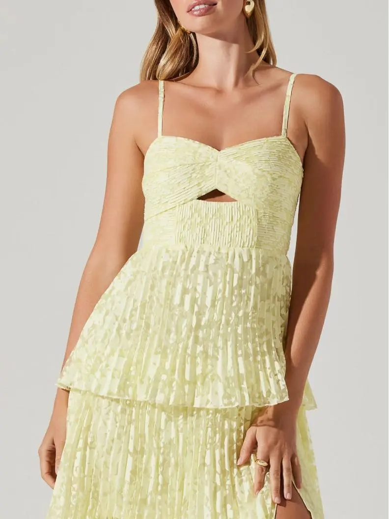 Keyhole Cutout Maxi Dress