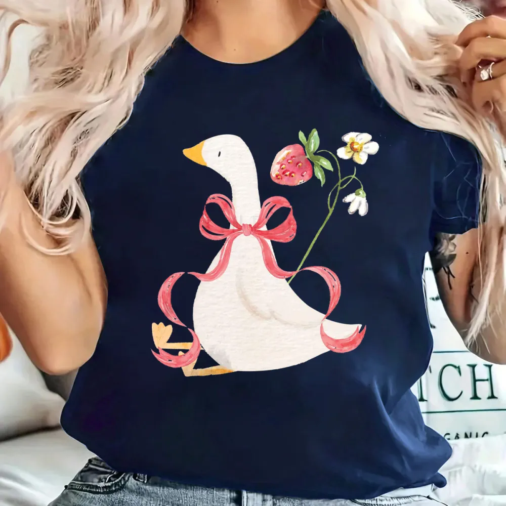 Casual T-Shirt Wwith Cartoon White Goose Pattern