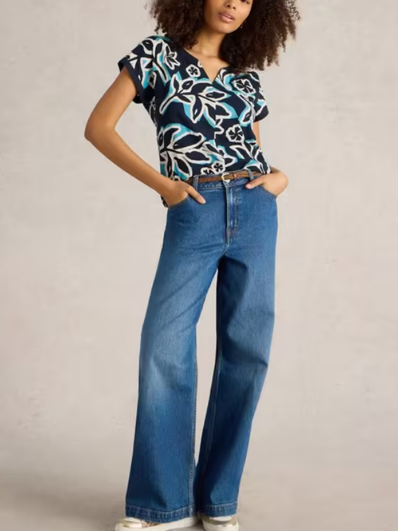 Notch Neck Print T-Shirt