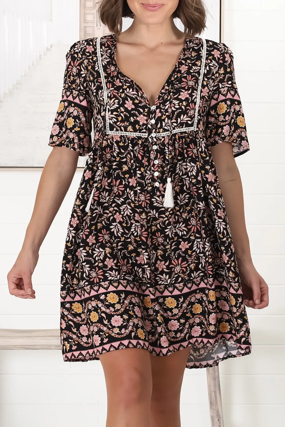 Black Floral Printed V Neck Short Sleeve Dress