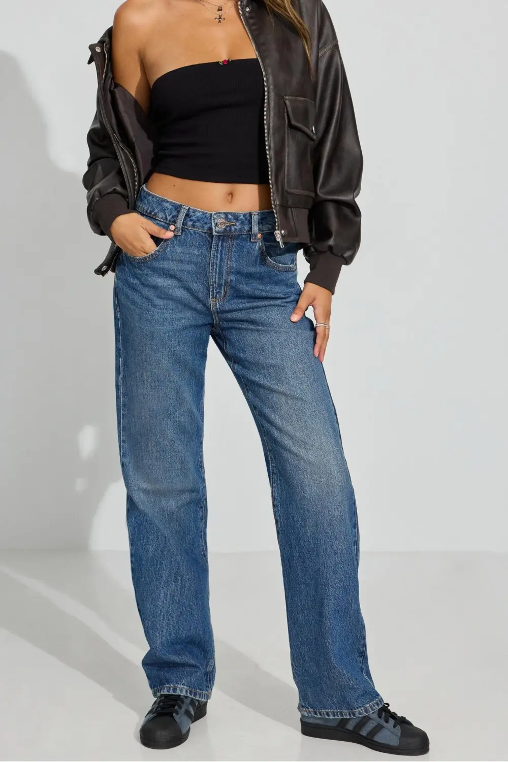 90s Style Straight Blue Jeans