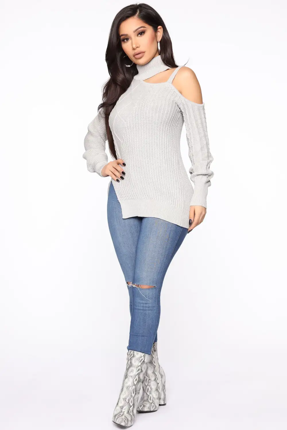 Keeping Me Away From The Cold Sweater - Grey