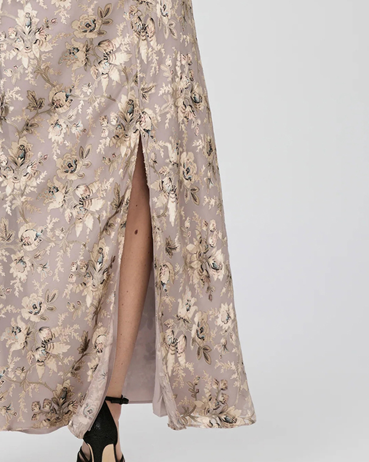 Silver Metallic Print Sleeveless Maxi Dress