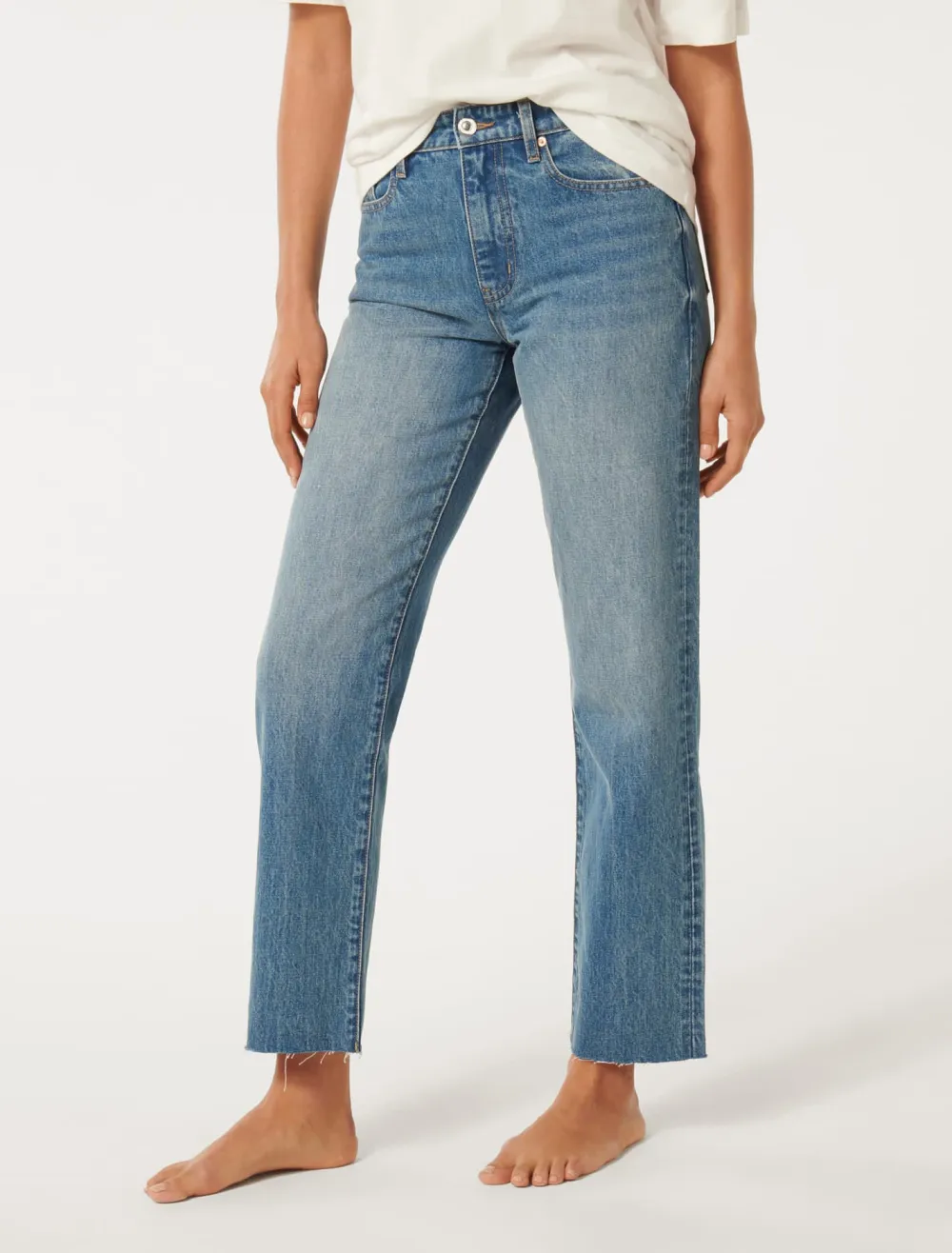 Ankle Straight Jean
