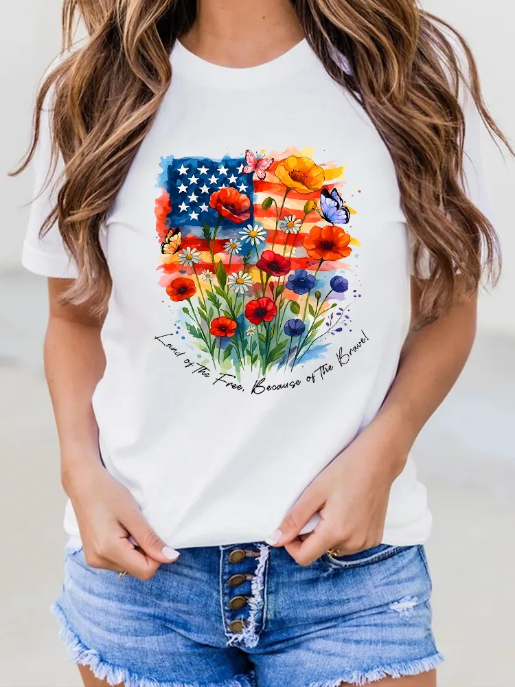 Woman'S Land Of The Free Because Of The Brave Round-Neck Short-Sleeved T-Shirt