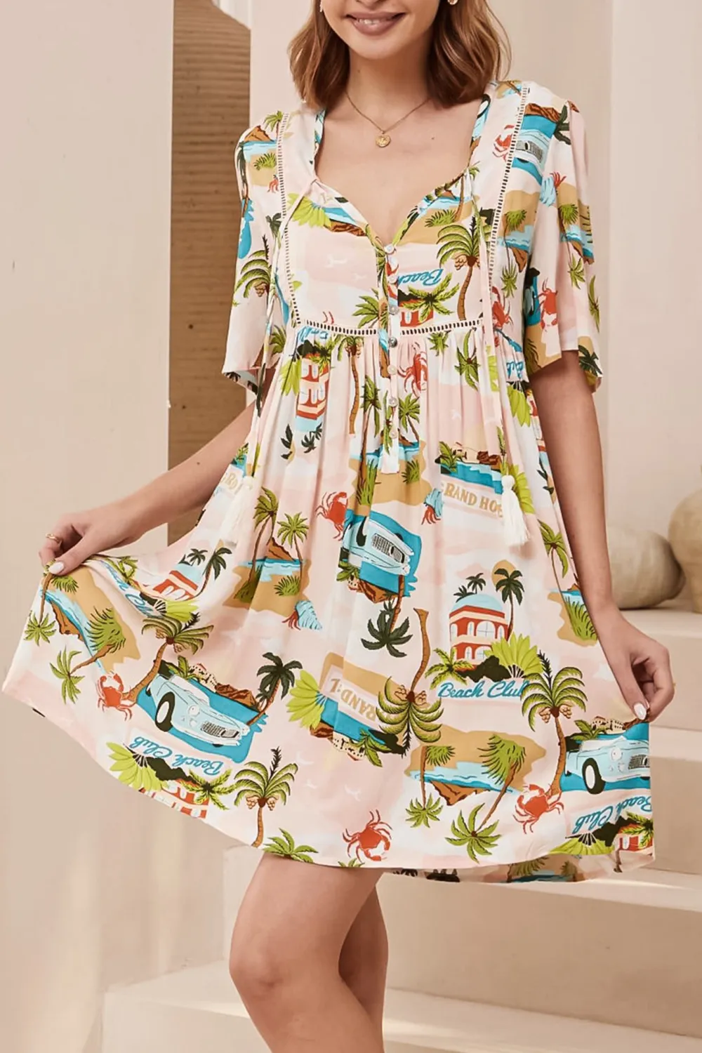 Light Colored Vacation Print Short Sleeve Dress